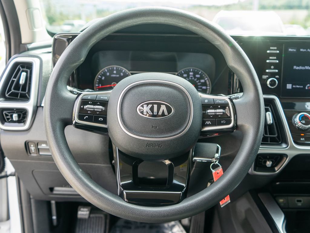 Used 2021 Kia Sorento LX FWD image 15