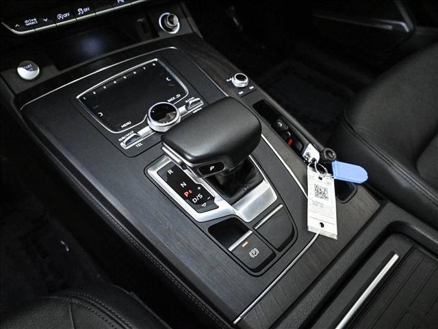 Used 2020 Audi Q5 2.0T Premium Plus w/ Premium Plus Package AWD/4WD image 12