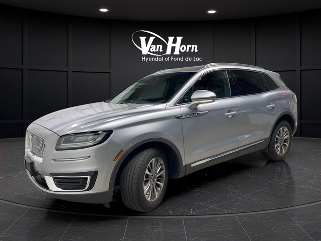 Used 2020 Lincoln Nautilus Premier w/ Equipment Group 101A AWD/4WD image 3