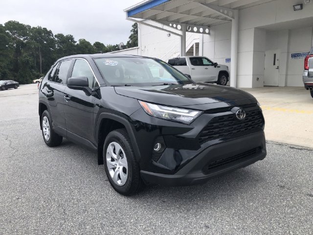 Used 2025 Toyota RAV4 LE FWD image 2