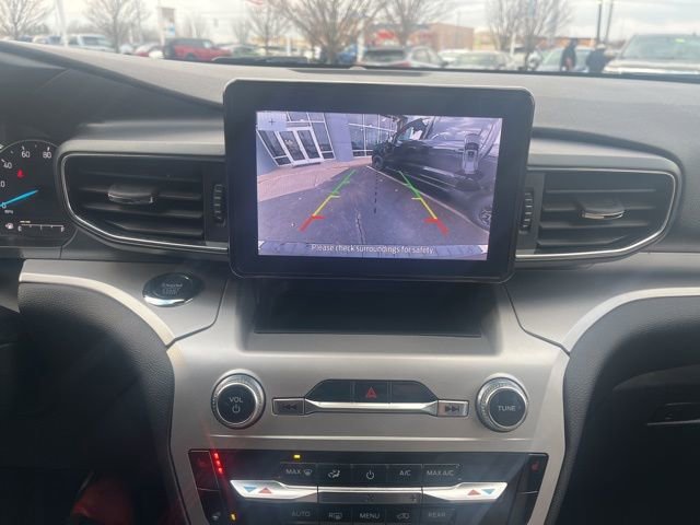 Used 2022 Ford Explorer XLT w/ Equipment Group 202A image 24