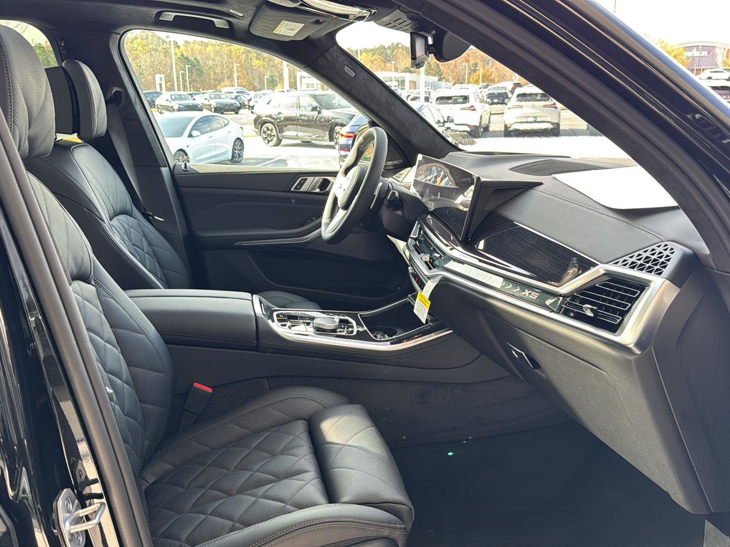 New 2026 BMW X5 xDrive50e image 10