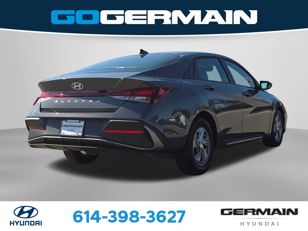Certified 2026 Hyundai Elantra SE FWD image 8