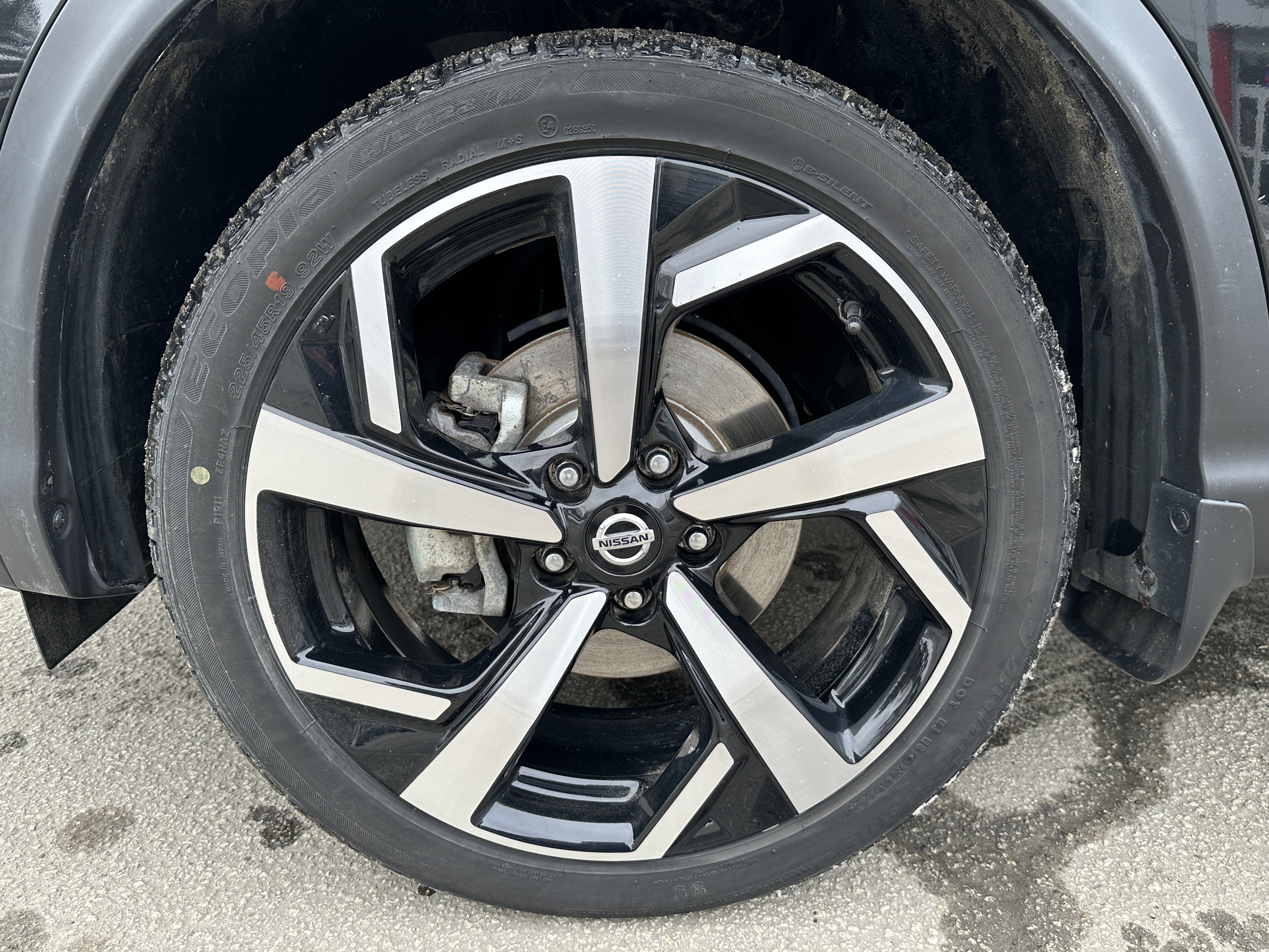 Used 2022 Nissan Rogue Sport SL image 11