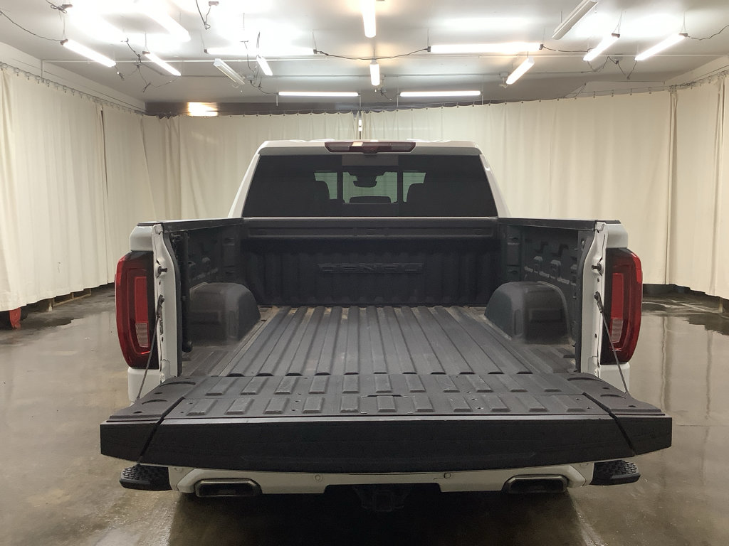 Used 2023 GMC Sierra 1500 Denali Ultimate AWD/4WD image 7