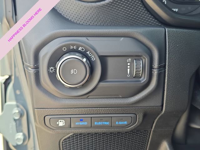 Used 2024 Jeep Wrangler Unlimited Rubicon 4xe AWD/4WD image 21