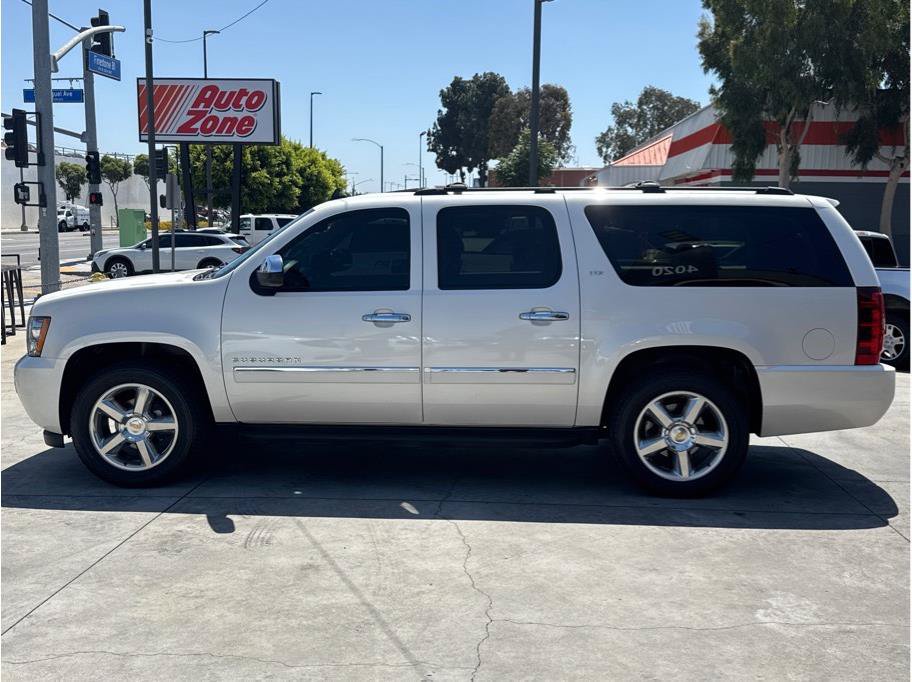Used 2013 Chevrolet Suburban LTZ RWD image 4