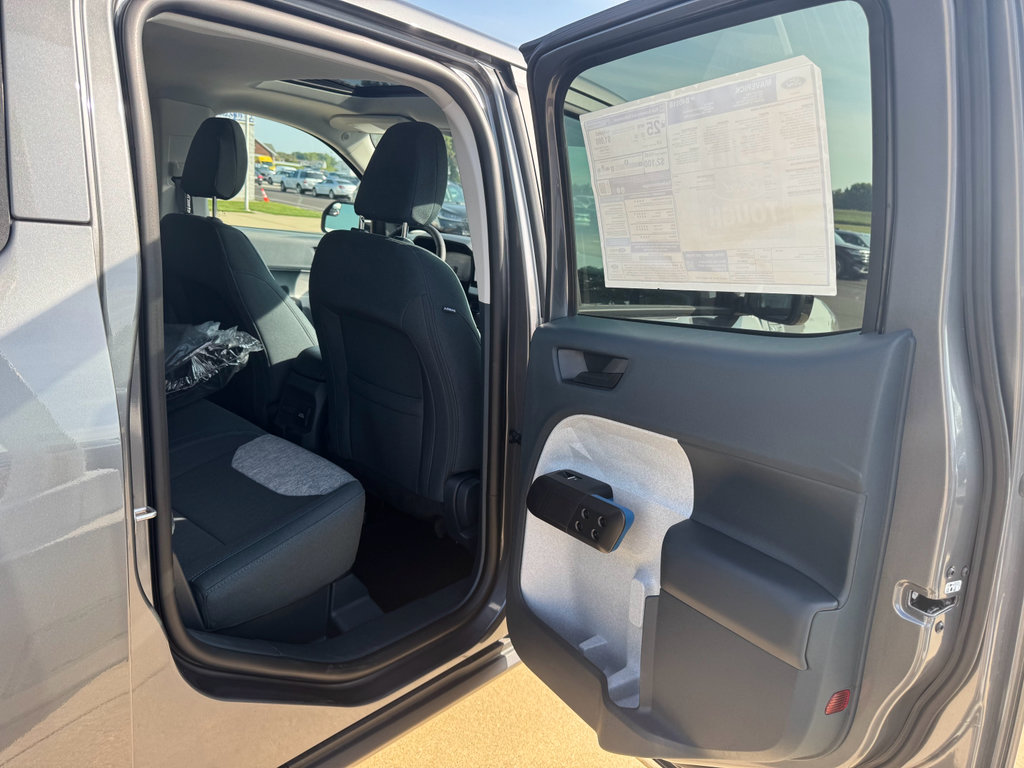 Used 2025 Ford Maverick XLT w/ XLT Luxury Package image 15