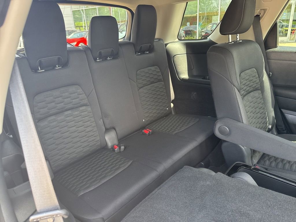 Used 2022 Nissan Pathfinder SV w/ SV Premium Package AWD/4WD image 35