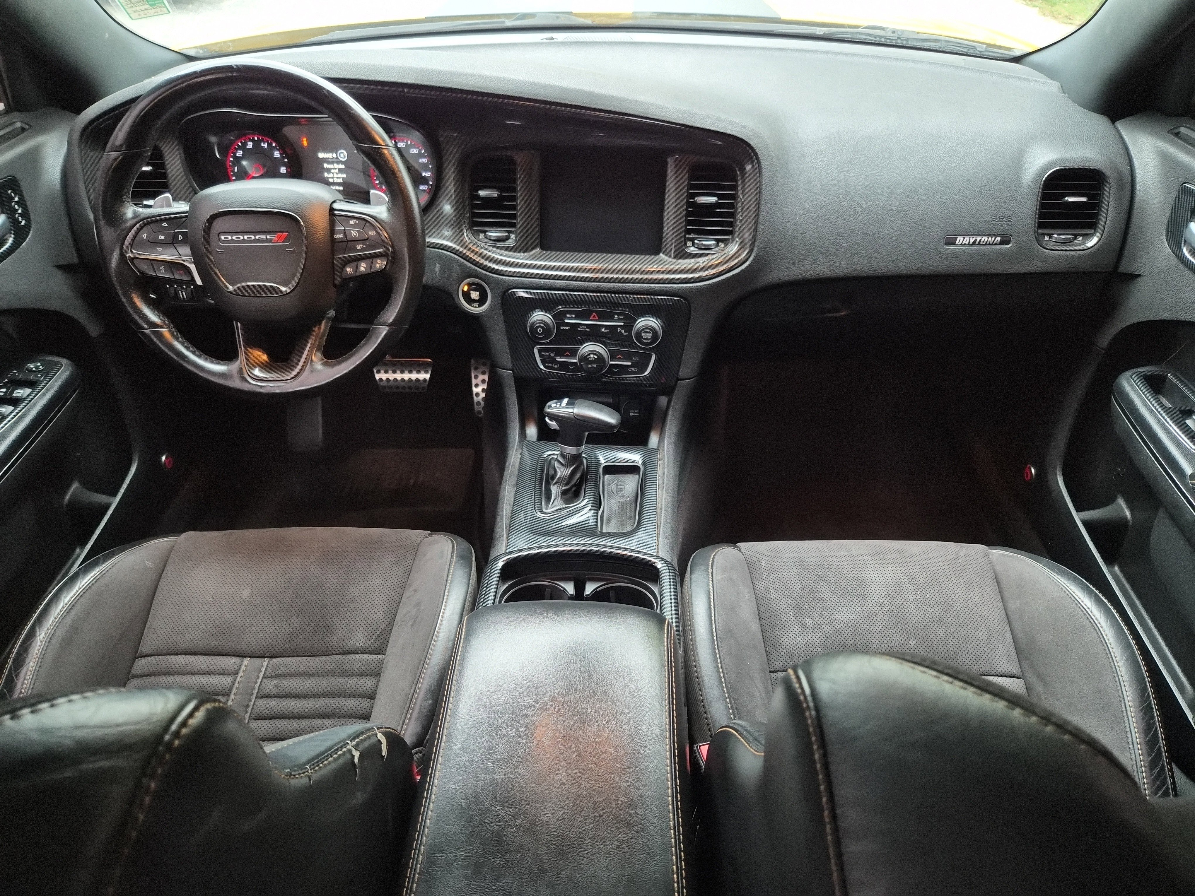 Used 2017 Dodge Charger R/T image 12