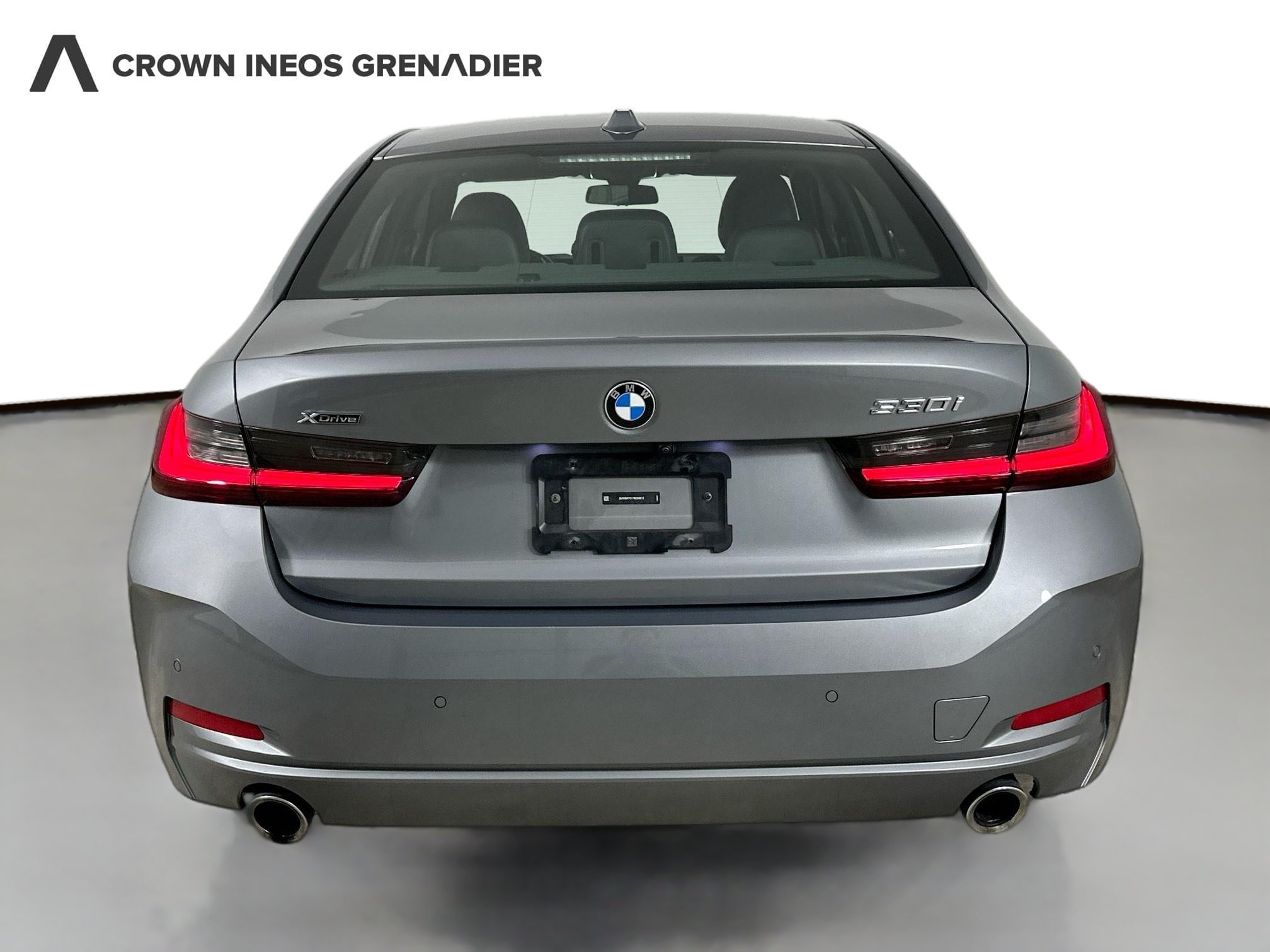 Used 2023 BMW 330i xDrive Sedan w/ Premium Package AWD/4WD image 6
