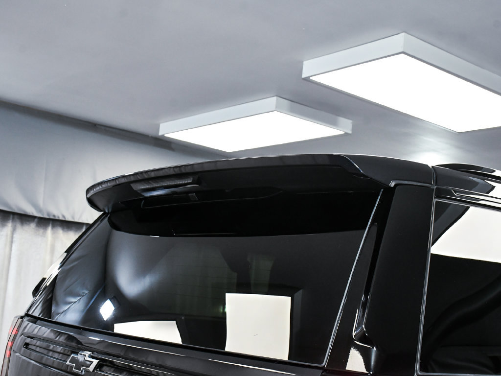 Used 2024 Chevrolet Suburban RST w/ Luxury Package AWD/4WD image 85