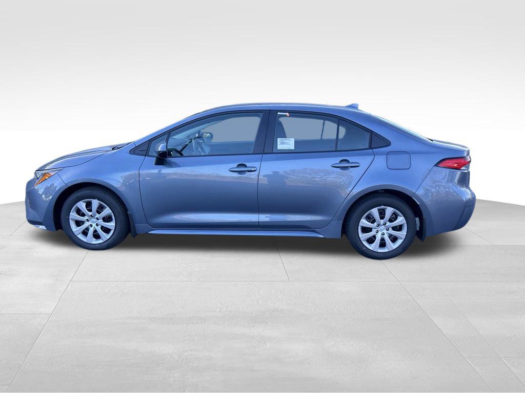 New 2027 Toyota Corolla LE FWD image 2
