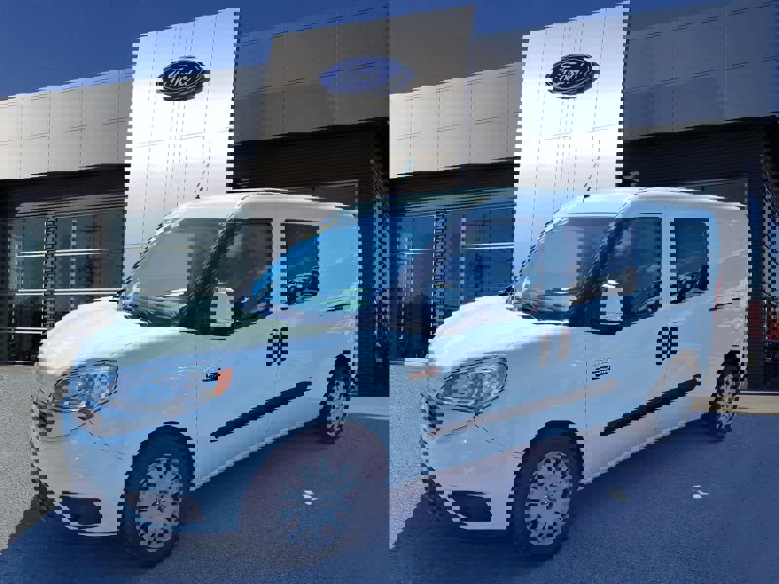 Used 2019 RAM ProMaster City Tradesman SLT image 4