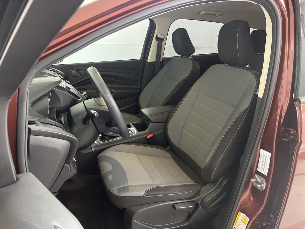 Used 2018 Ford Escape S image 18