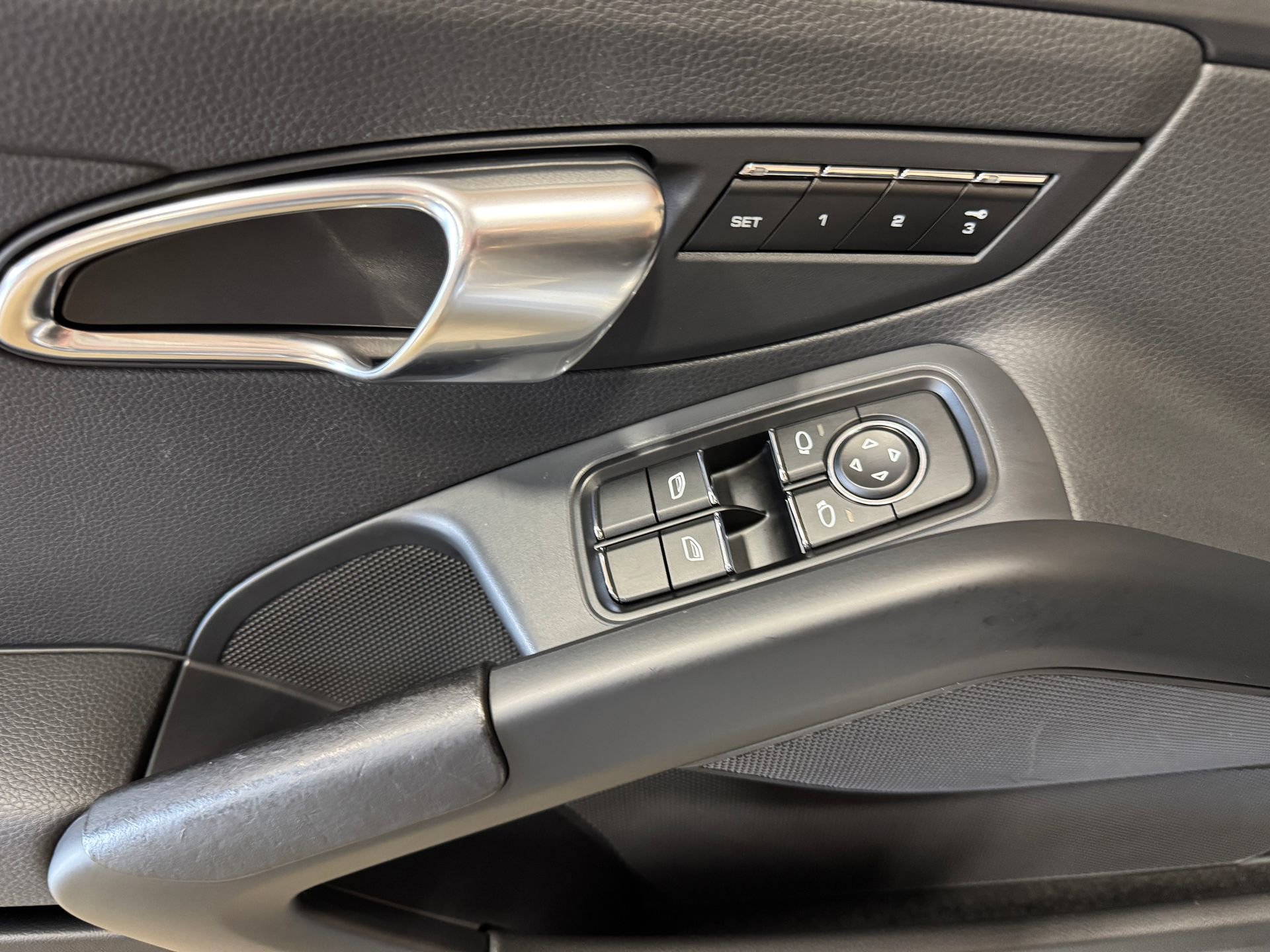Used 2013 Porsche Boxster RWD image 74