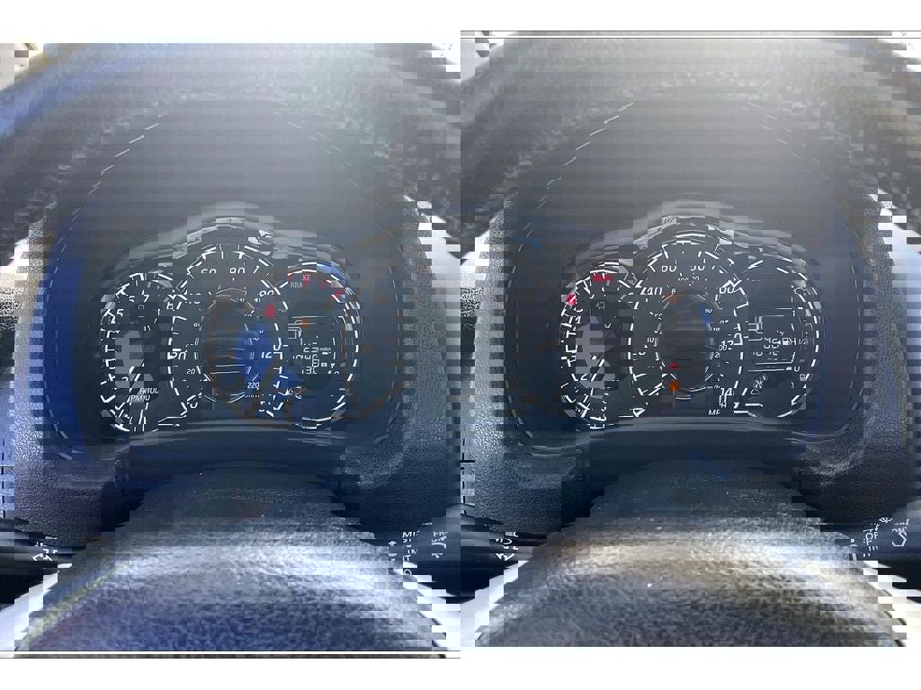 Used 2015 Nissan Versa Note SV FWD image 22