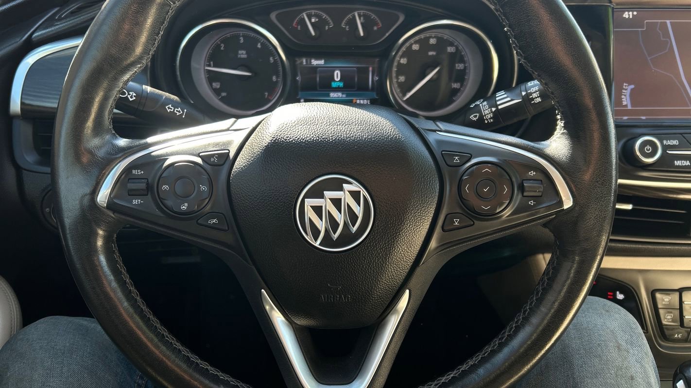 Used 2020 Buick Envision Essence image 22