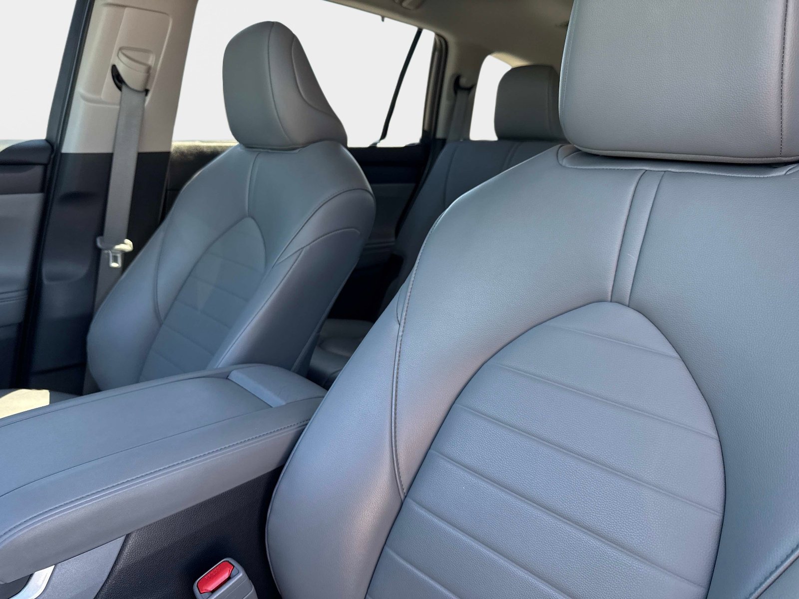 Used 2022 Toyota Highlander XLE image 21