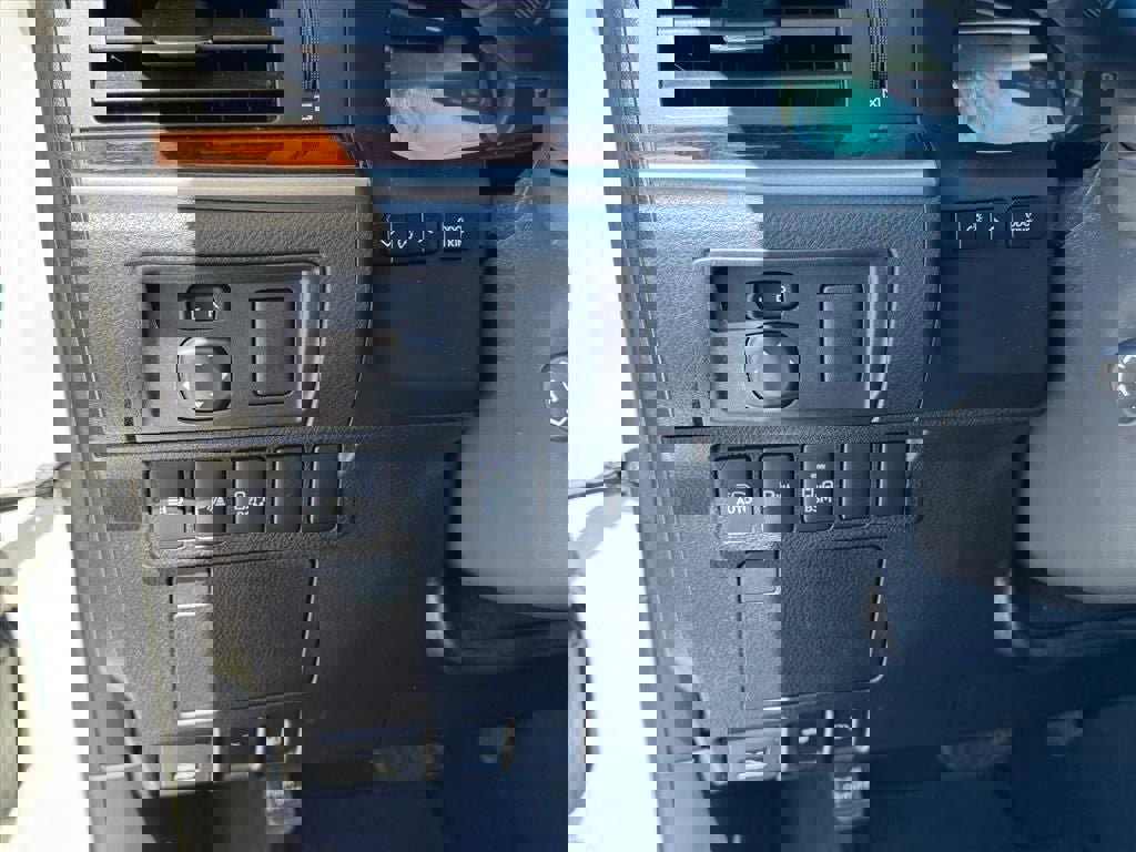 Used 2018 Lexus ES 350 w/ Luxury Package w/Wood Trim image 19