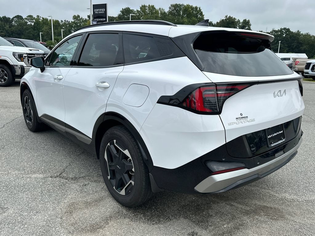 Certified 2026 Kia Sportage SX FWD image 5