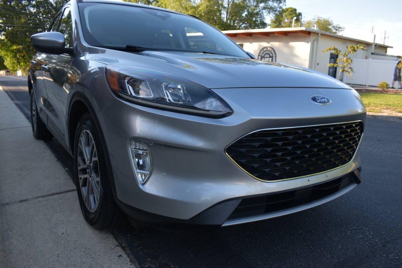 Used 2021 Ford Escape SEL w/ Technology Package FWD image 41