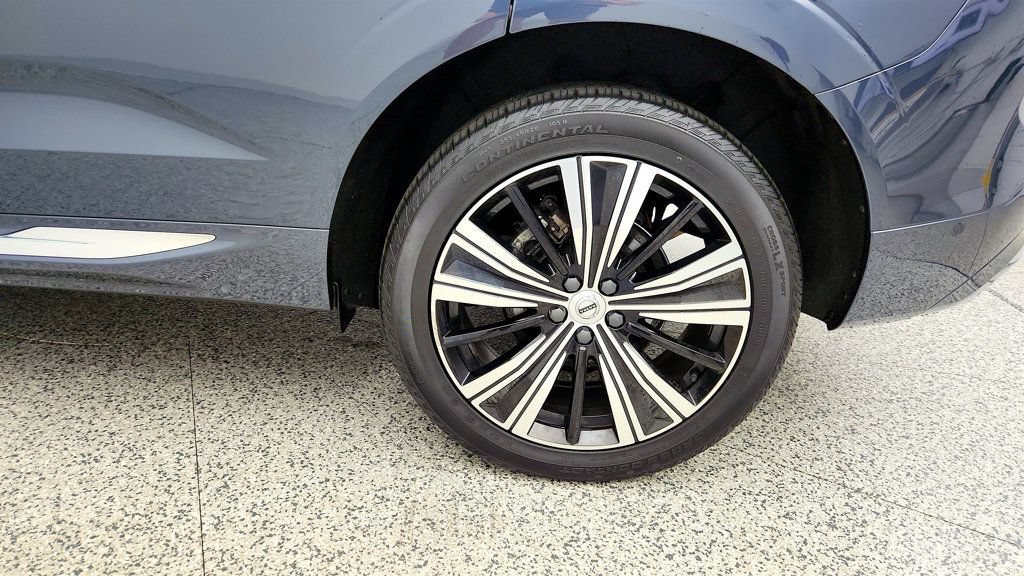 Used 2022 Volvo XC60 B5 Inscription w/ Advanced Package AWD/4WD image 9
