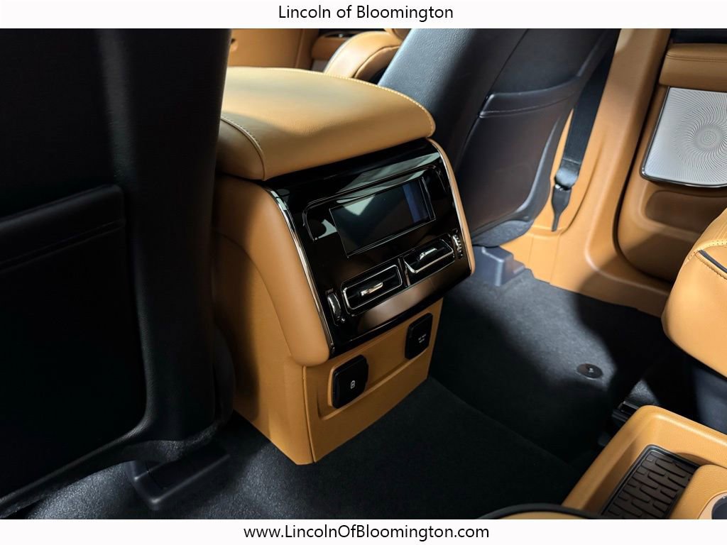New 2026 Lincoln Aviator Black Label w/ Dynamic Handling Package AWD/4WD image 57