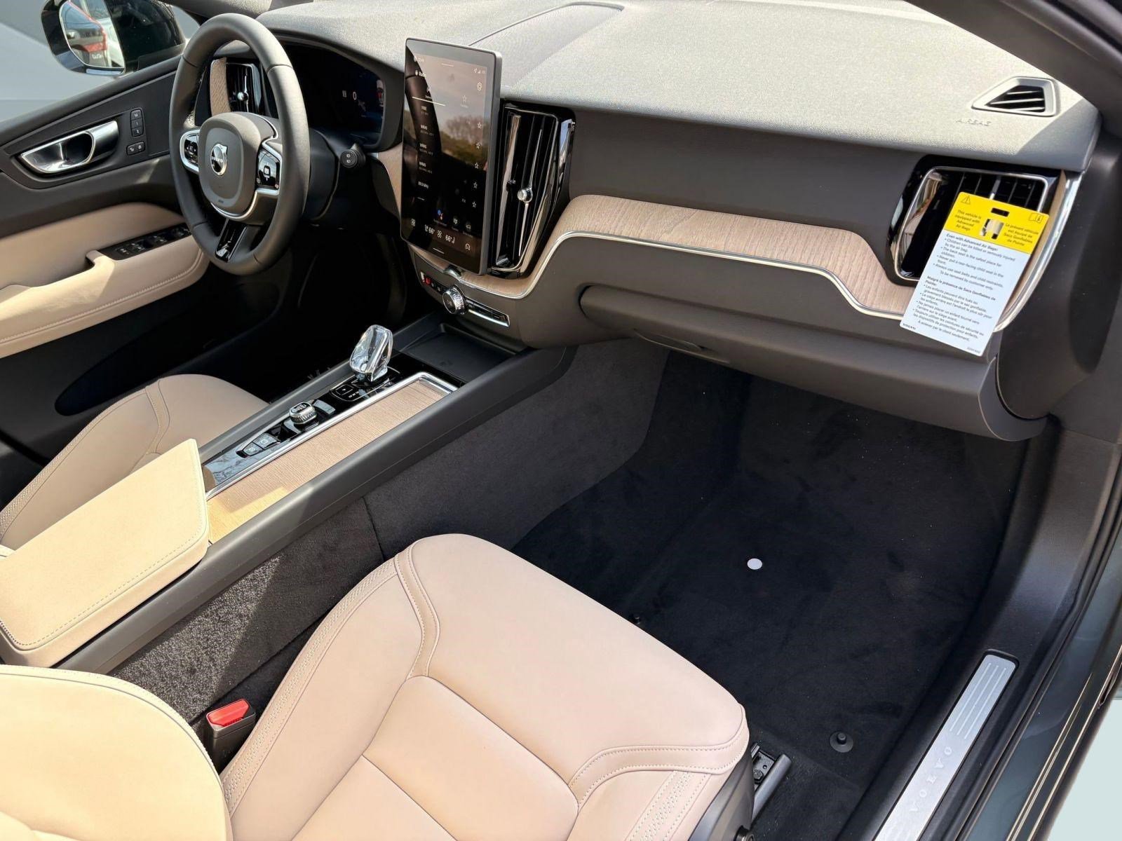 New 2026 Volvo XC60 T8 Core w/ Climate Package image 28