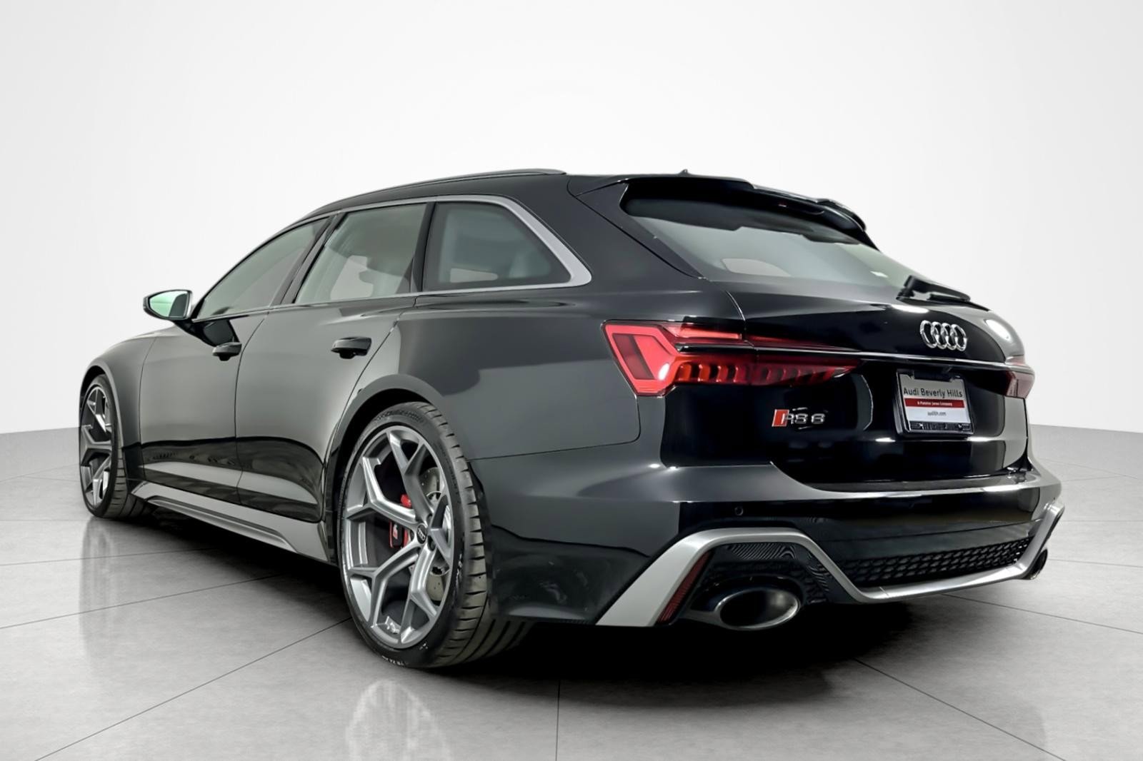 New 2026 Audi RS 6 performance image 4