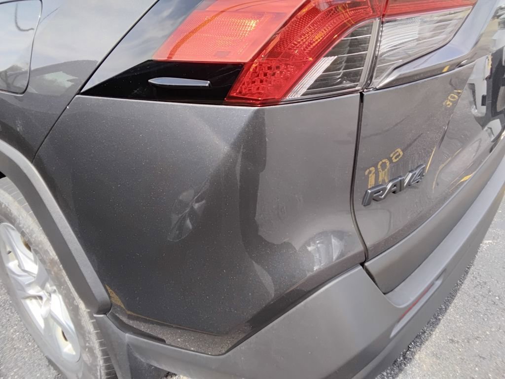 Used 2025 Toyota RAV4 XLE w/ Convenience Package image 10