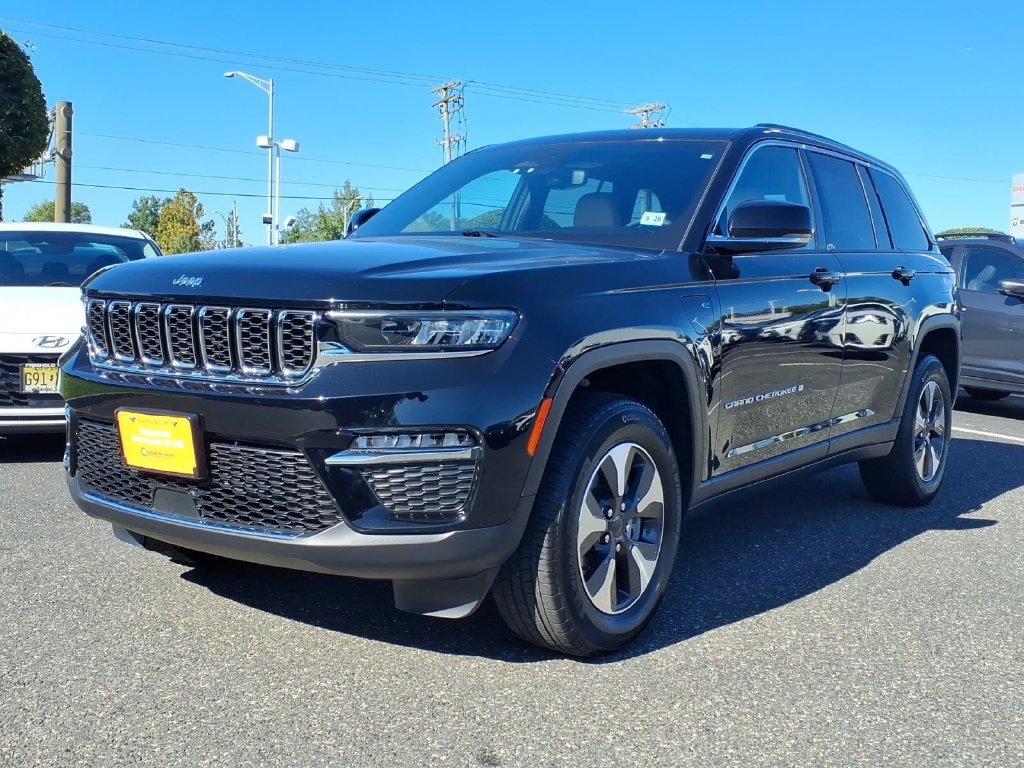 Certified 2023 Jeep Grand Cherokee 4WD 4xe image 3
