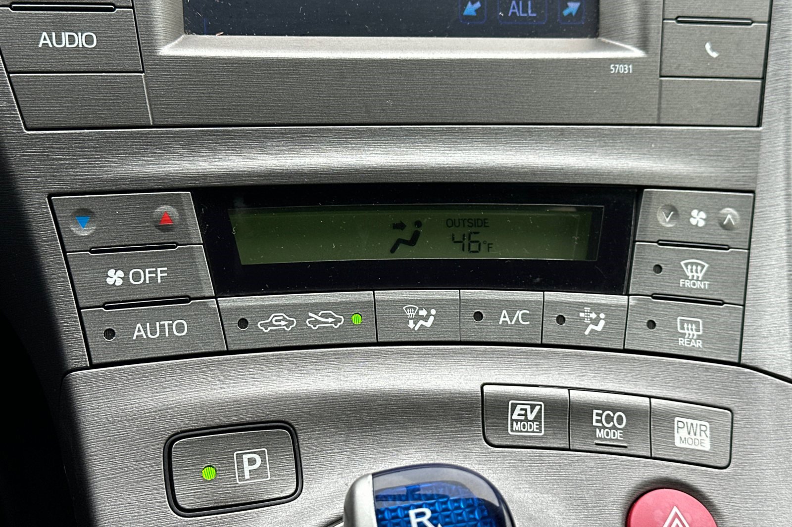 Used 2015 Toyota Prius Two image 25