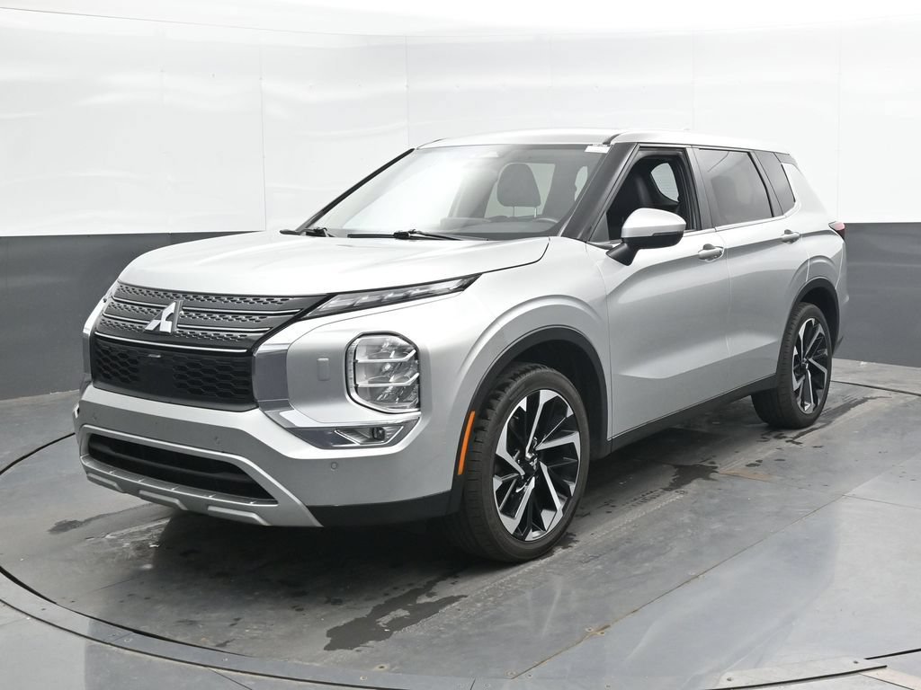 Used 2024 Mitsubishi Outlander SE AWD/4WD image 8