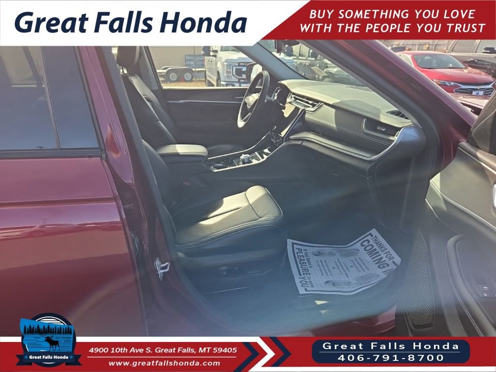 Used 2023 Jeep Grand Cherokee Limited w/ Trailer Tow Prep Group (B) image 16