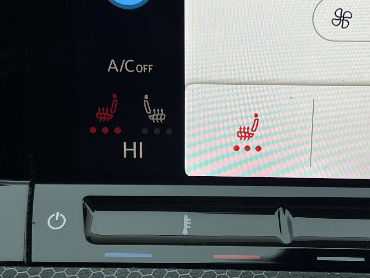 Used 2023 Volkswagen GTI SE image 33