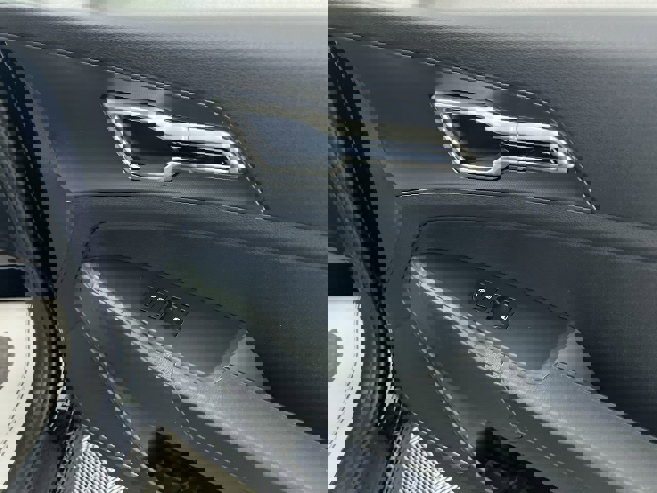 New 2026 Kia Sportage LX image 32