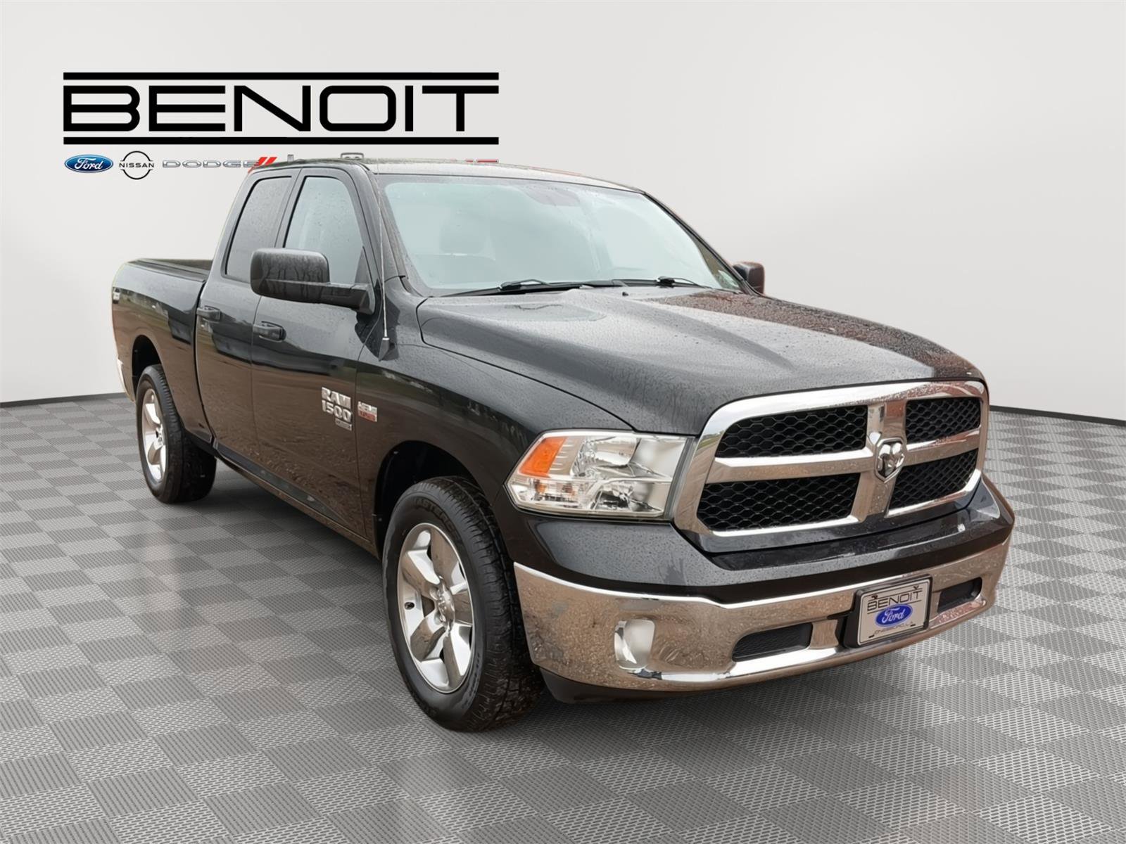 Used 2019 RAM 1500 Tradesman w/ Tradesman SXT Package RWD image 3