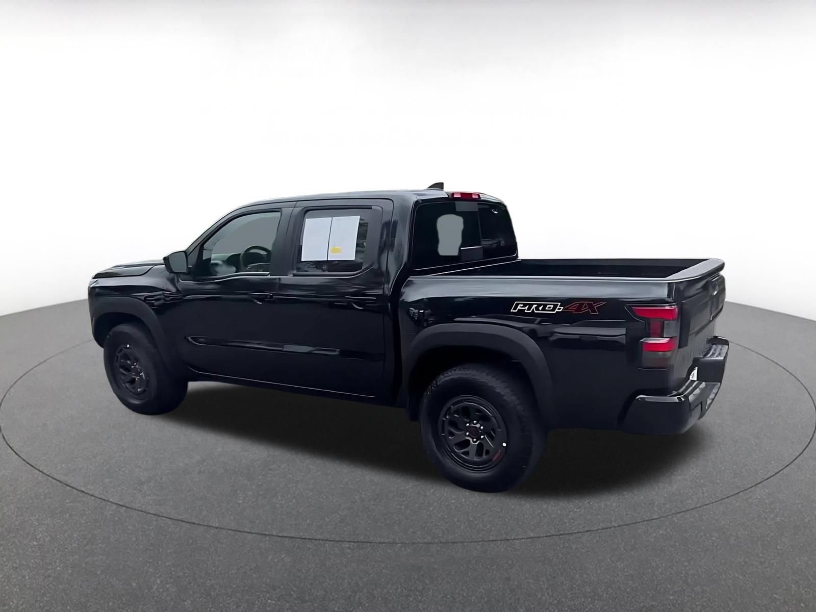 Used 2026 Nissan Frontier PRO-4X AWD/4WD image 10