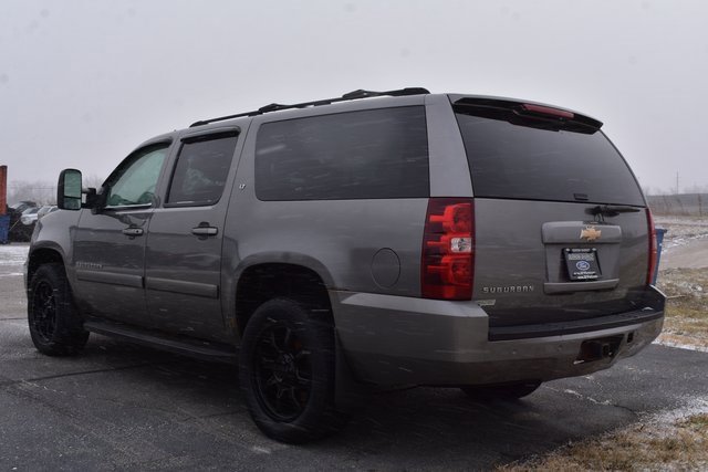 Used 2007 Chevrolet Suburban LT image 7