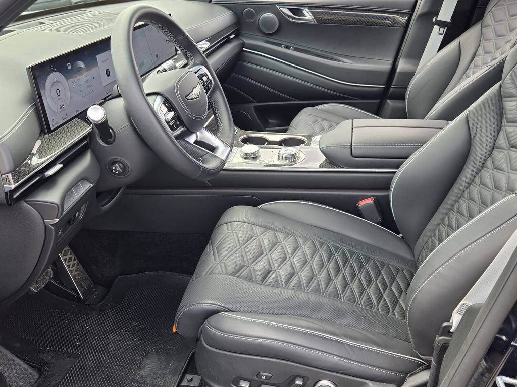 Used 2025 Genesis GV80 3.5T e-SC image 10
