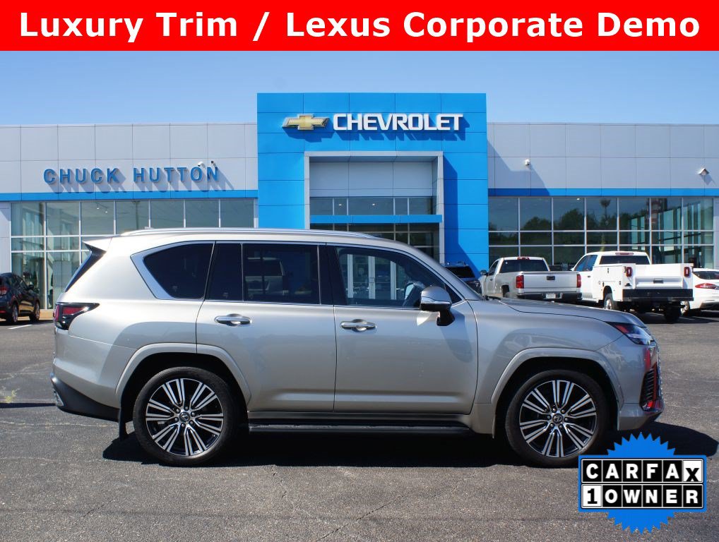 Used 2024 Lexus LX 600 4WD w/ Luxury Package