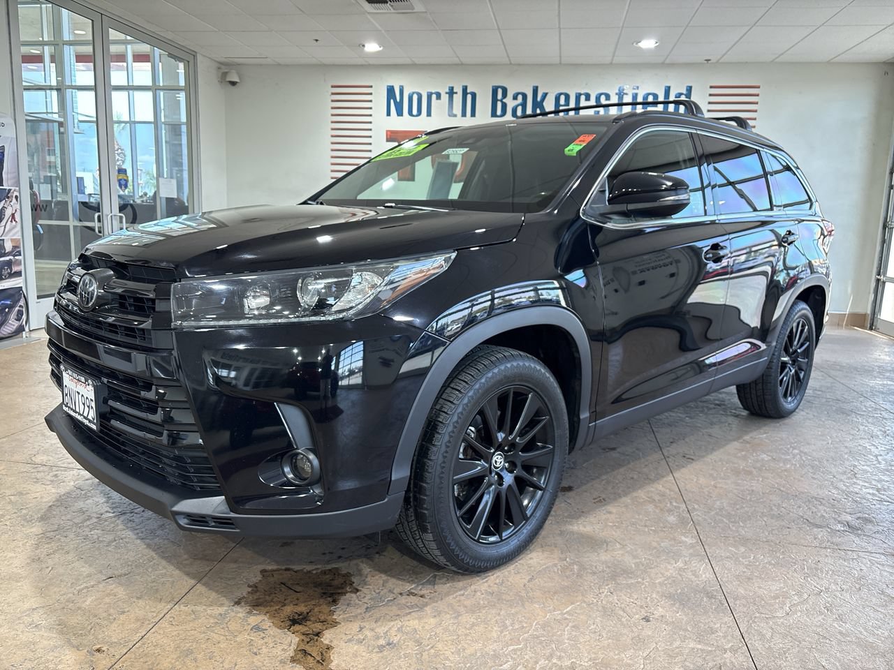 Used 2019 Toyota Highlander SE