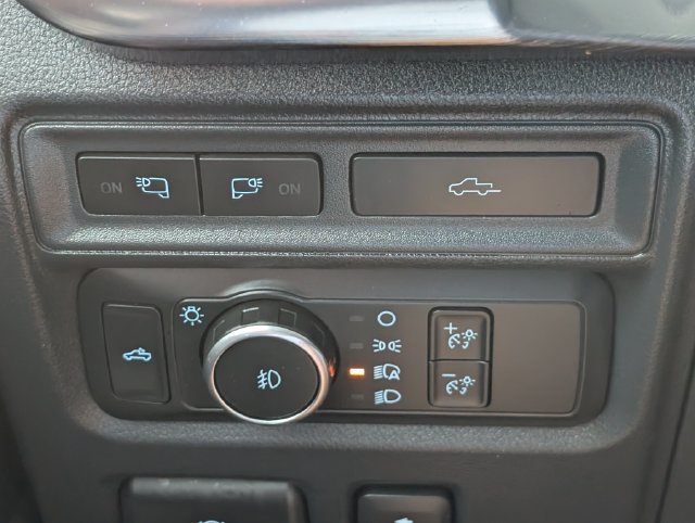 Used 2022 Ford F150 Lariat AWD/4WD image 27