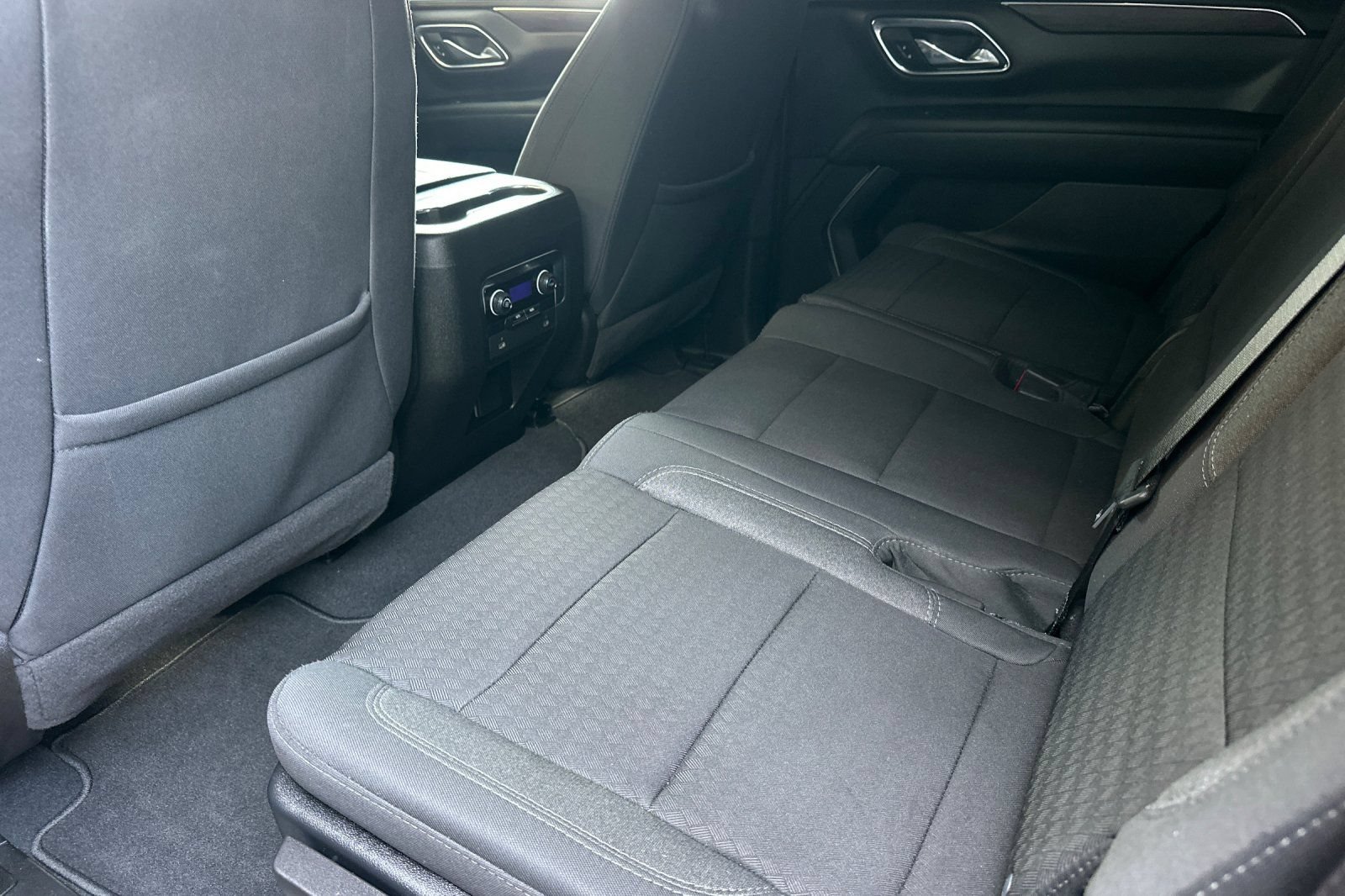 Used 2024 Chevrolet Tahoe LS RWD image 14
