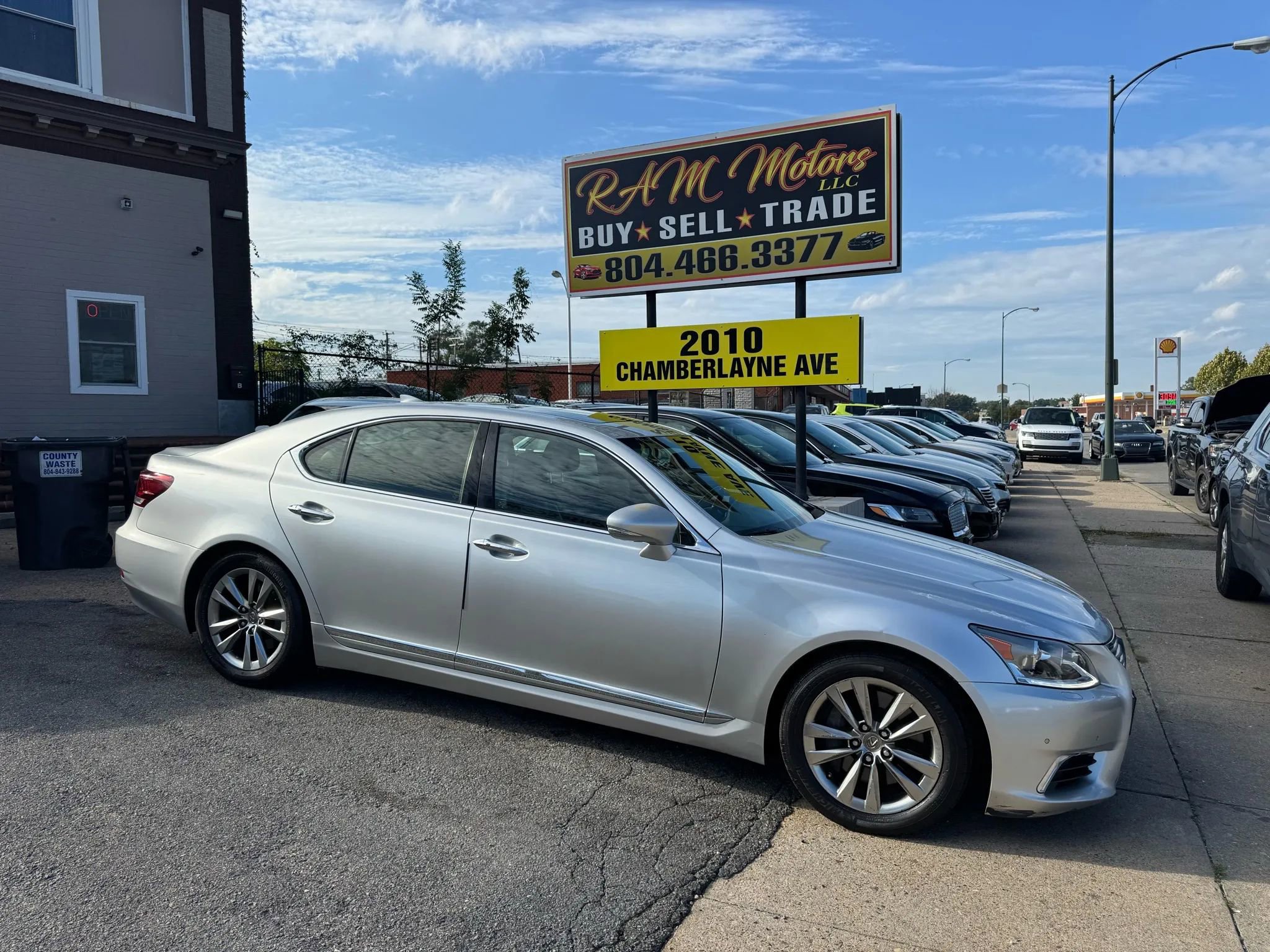Used 2014 Lexus LS 460 AWD image 2
