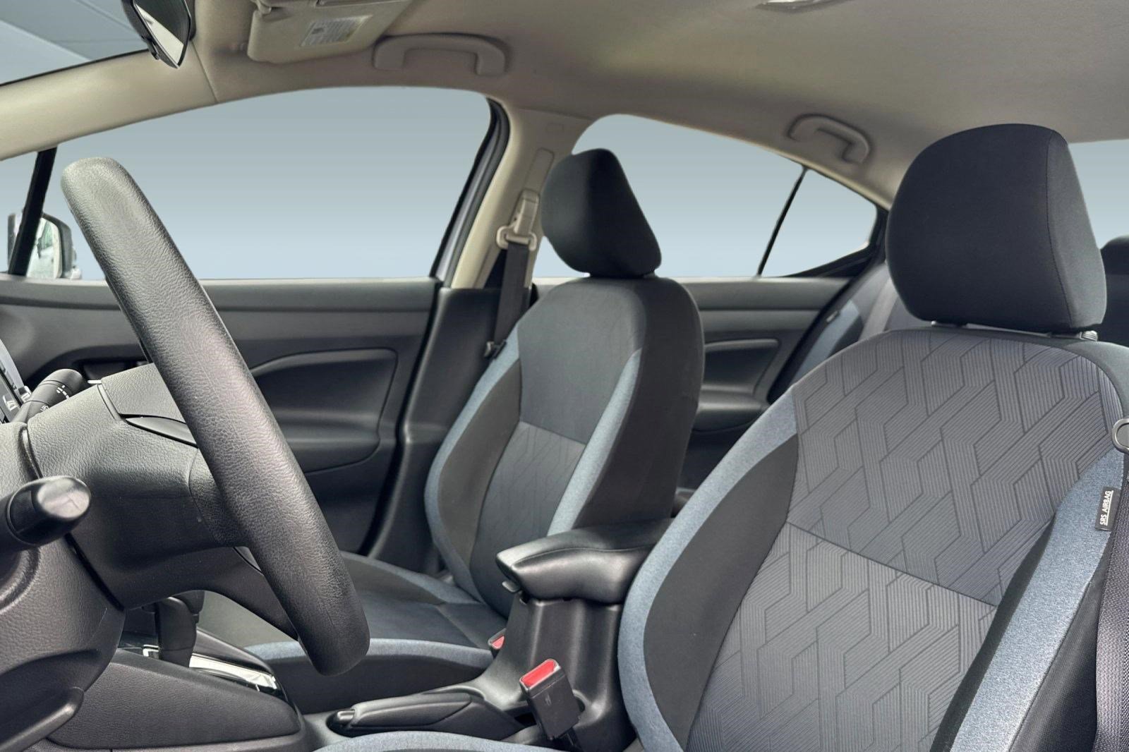 Used 2024 Nissan Versa SV FWD image 19