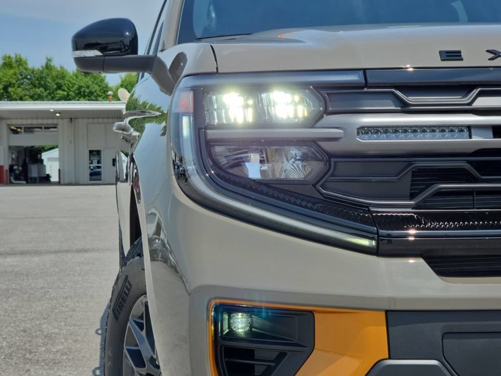 New 2027 Ford Expedition Tremor w/ Driver's Package AWD/4WD image 9
