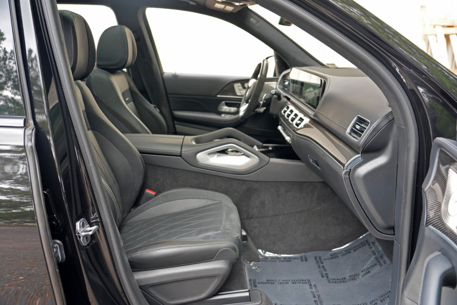 Used 2023 Mercedes-Benz GLS 63 AMG 4MATIC image 17