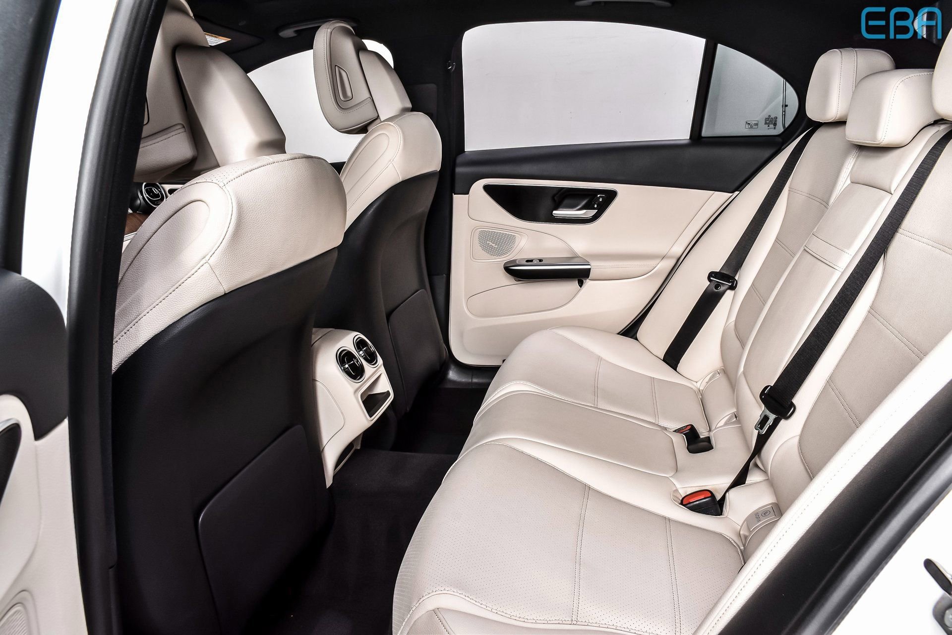 Used 2024 Mercedes-Benz C 300 4MATIC Sedan image 21